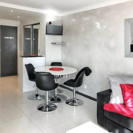 A Avec Vue Sur La Mer, 33 M²