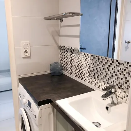 A Avec Vue Sur La Mer, 33 M² Cannes